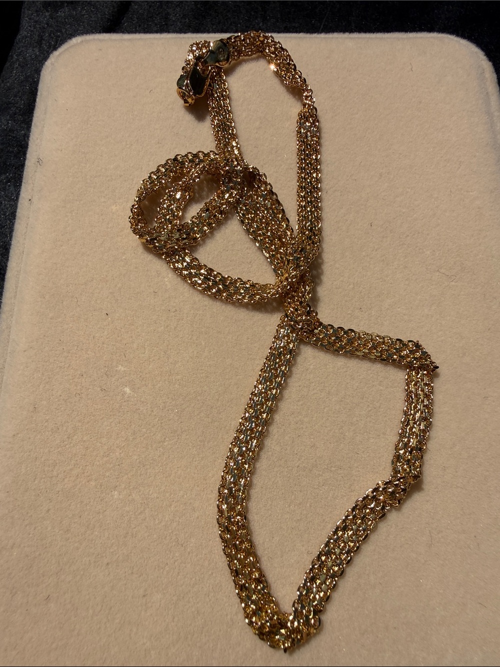 Marked 750 - gold Tone mesh Necklace